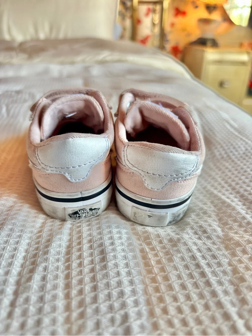 vans old skool v toddler pink velcro sneakers size 6 blush skater y2k kids shoes